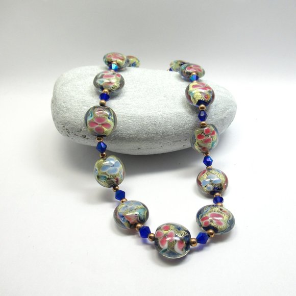 Glass and Crystal bead necklace - Picture 13 of 13